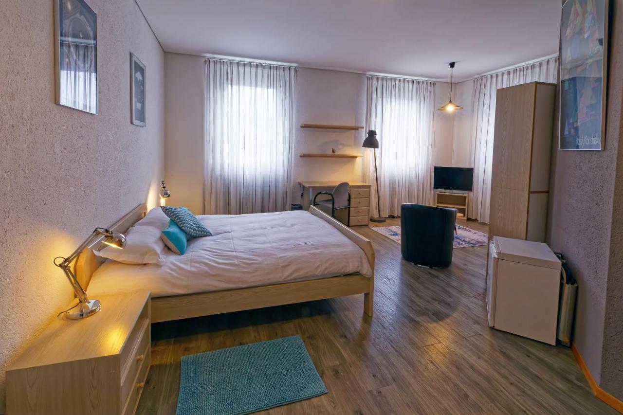 Les Chambres Du Ctn Plan-les-Ouattes Zewnętrze zdjęcie